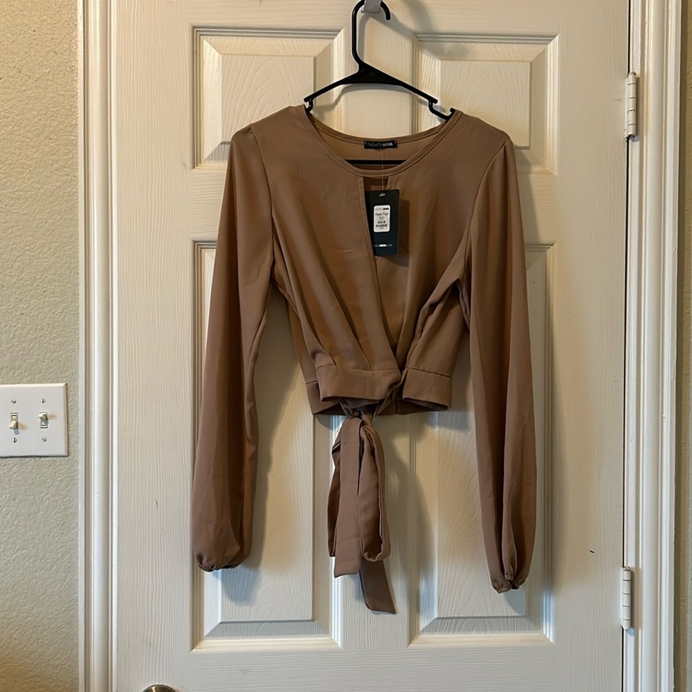 NWT Fashion Nova Mocha Wrap Keys Top